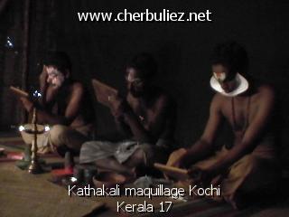 légende: Kathakali maquillage Kochi Kerala 17
qualityCode=raw
sizeCode=half

Données de l'image originale:
Taille originale: 132018 bytes
Heure de prise de vue: 2002:02:23 14:37:06
Largeur: 640
Hauteur: 480
